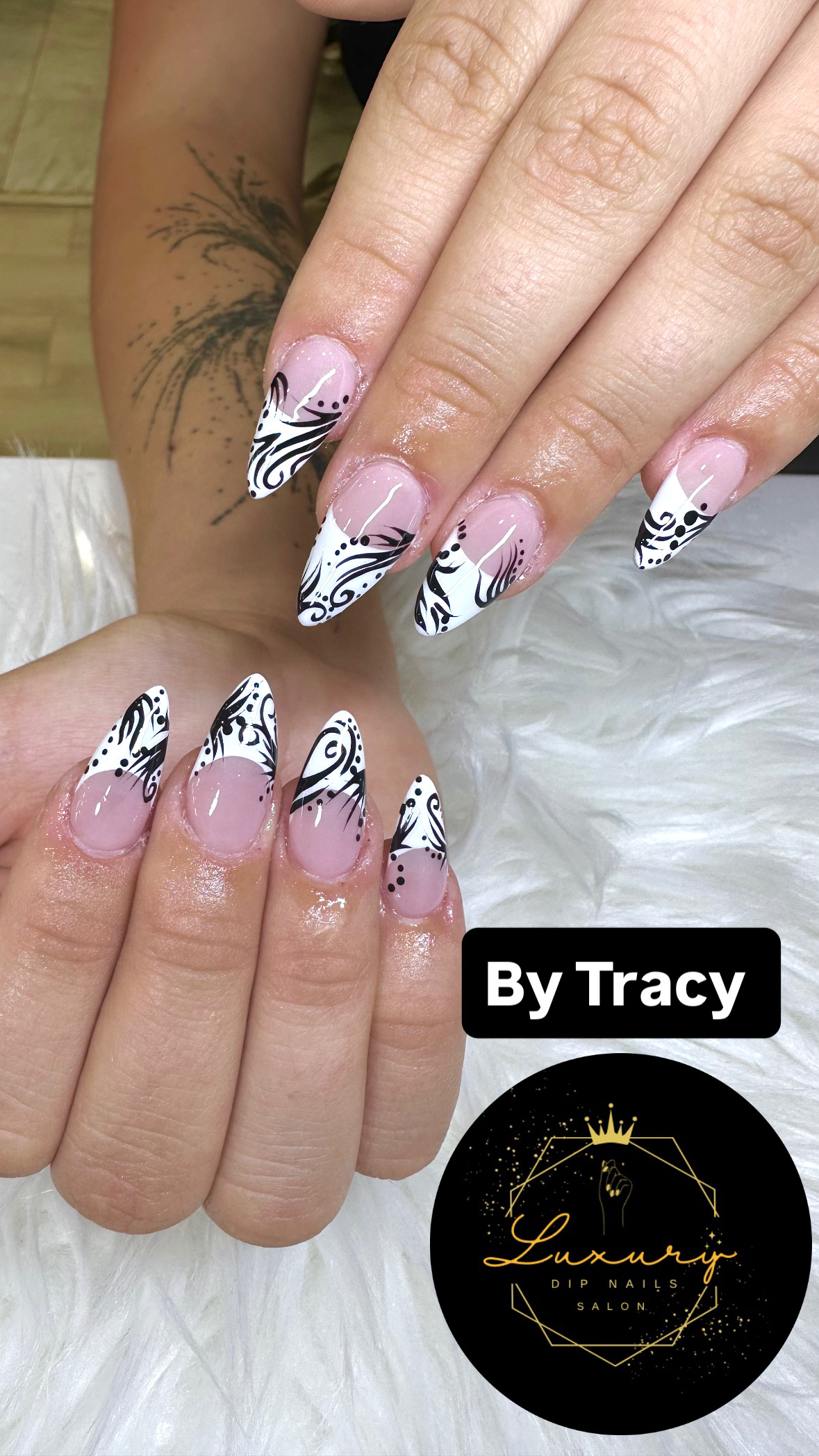 Luxury Dip Nails Salon nail photo 4